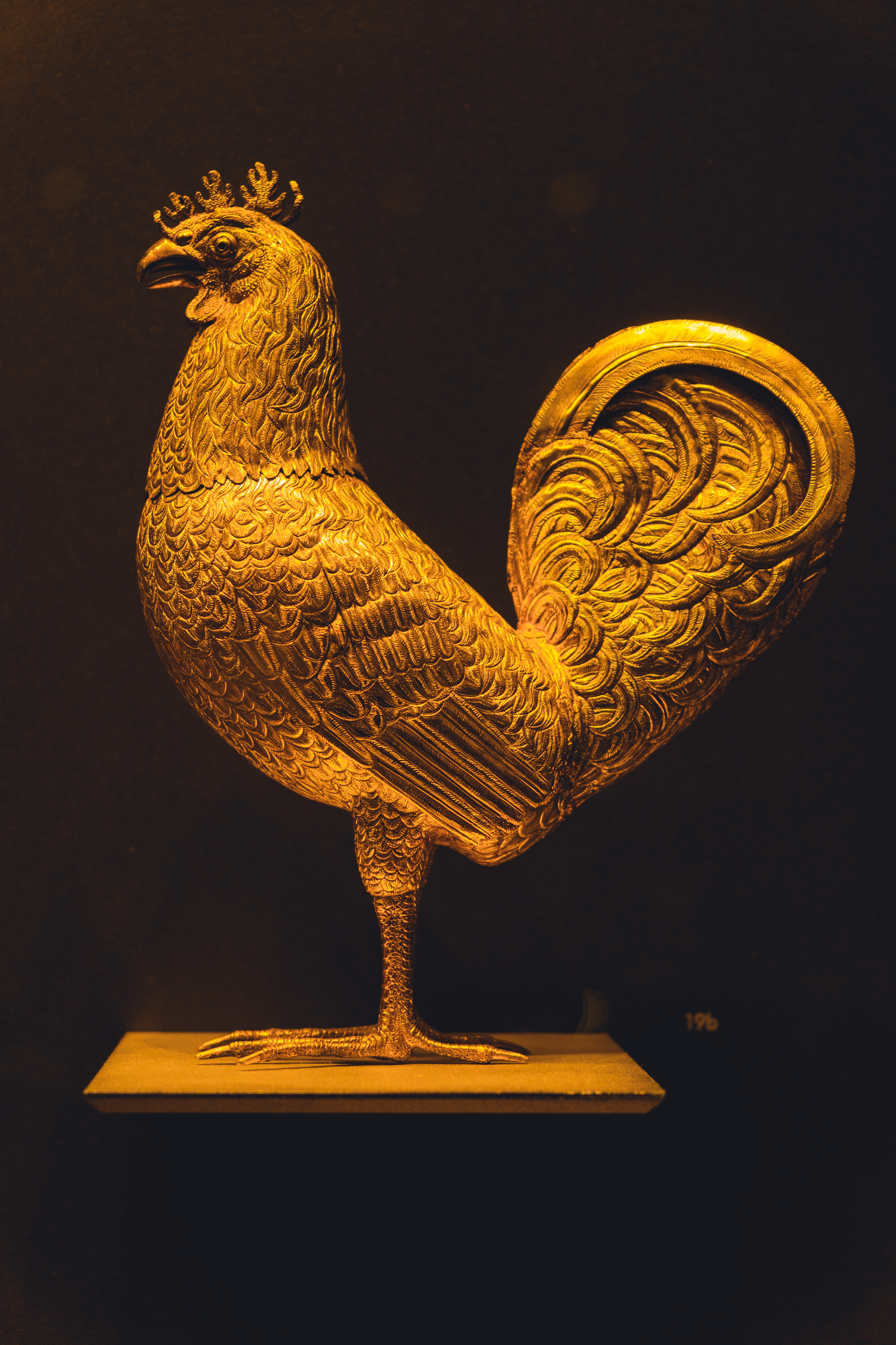 Gold Rooster (Close)
